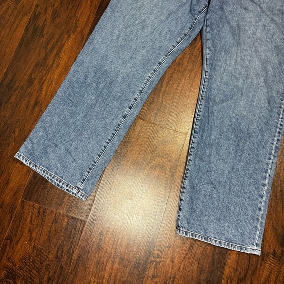 Tommy Bahama “Easy Fit” Classic Blue Denim Jeans 42 x 32 - Picture 3 of 13